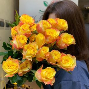 Hoa Hồng Đà Lạt Cam Nữ Thần Viền Đỏ