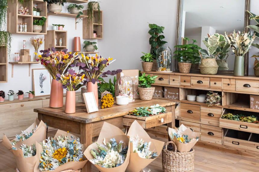 Làm Sao Để Shop Hoa Đông Khách? 10 Bí Quyết Giúp Bạn Tăng Doanh Số Nhanh Chóng