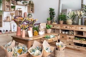Làm Sao Để Shop Hoa Đông Khách? 10 Bí Quyết Giúp Bạn Tăng Doanh Số Nhanh Chóng
